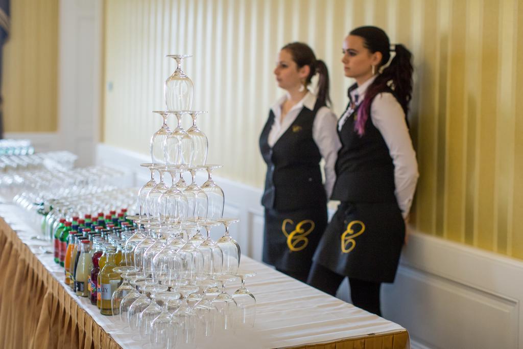 Erzsébet Nagy Szálloda Paks Extérieur photo