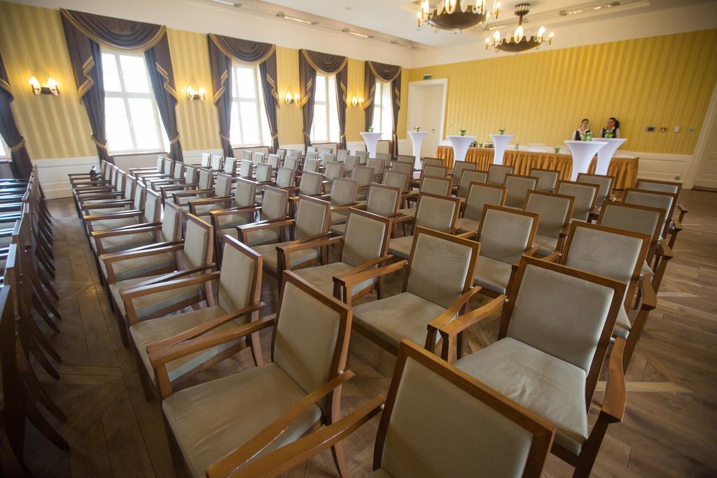 Erzsébet Nagy Szálloda Paks Extérieur photo
