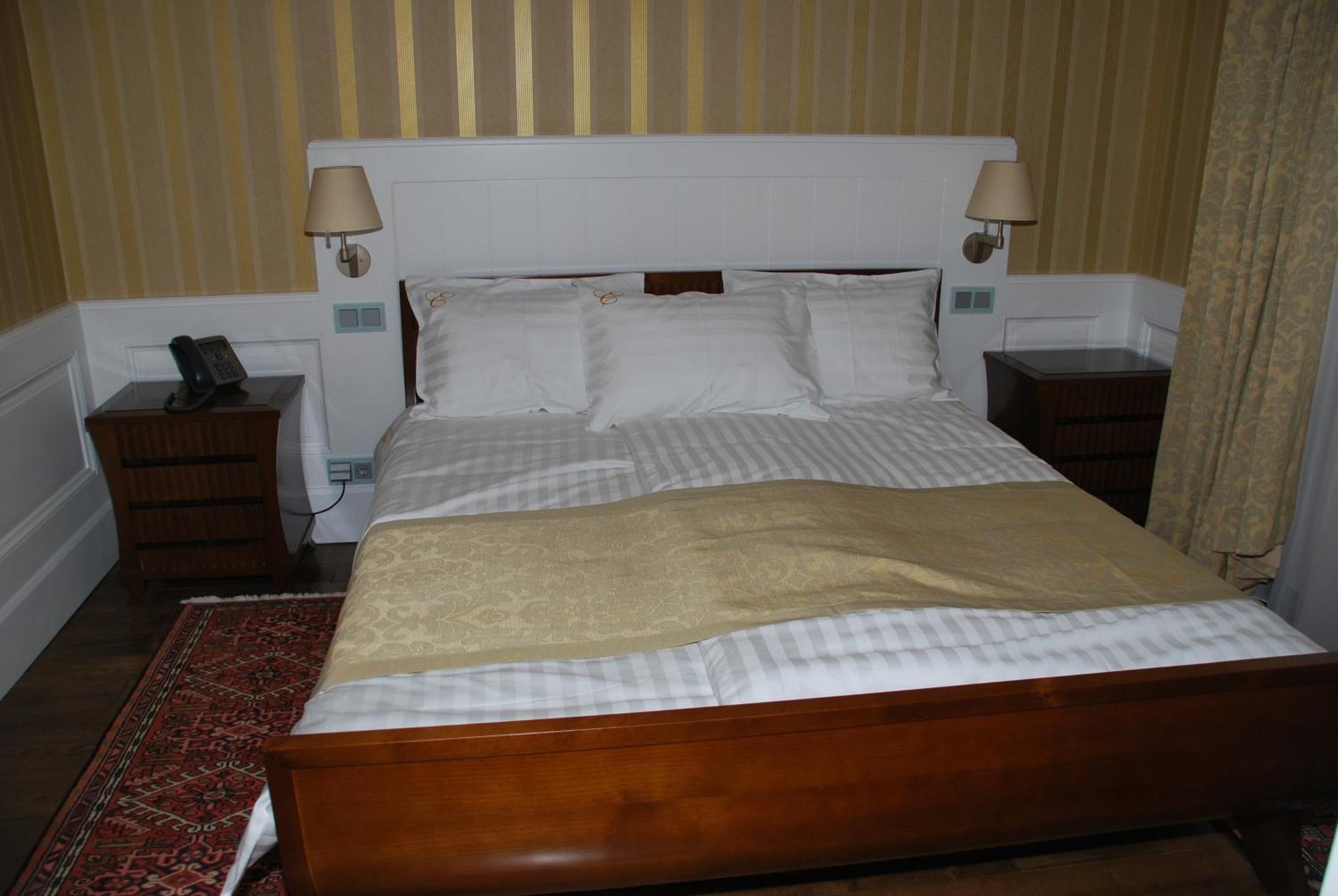 Erzsébet Nagy Szálloda Paks Extérieur photo